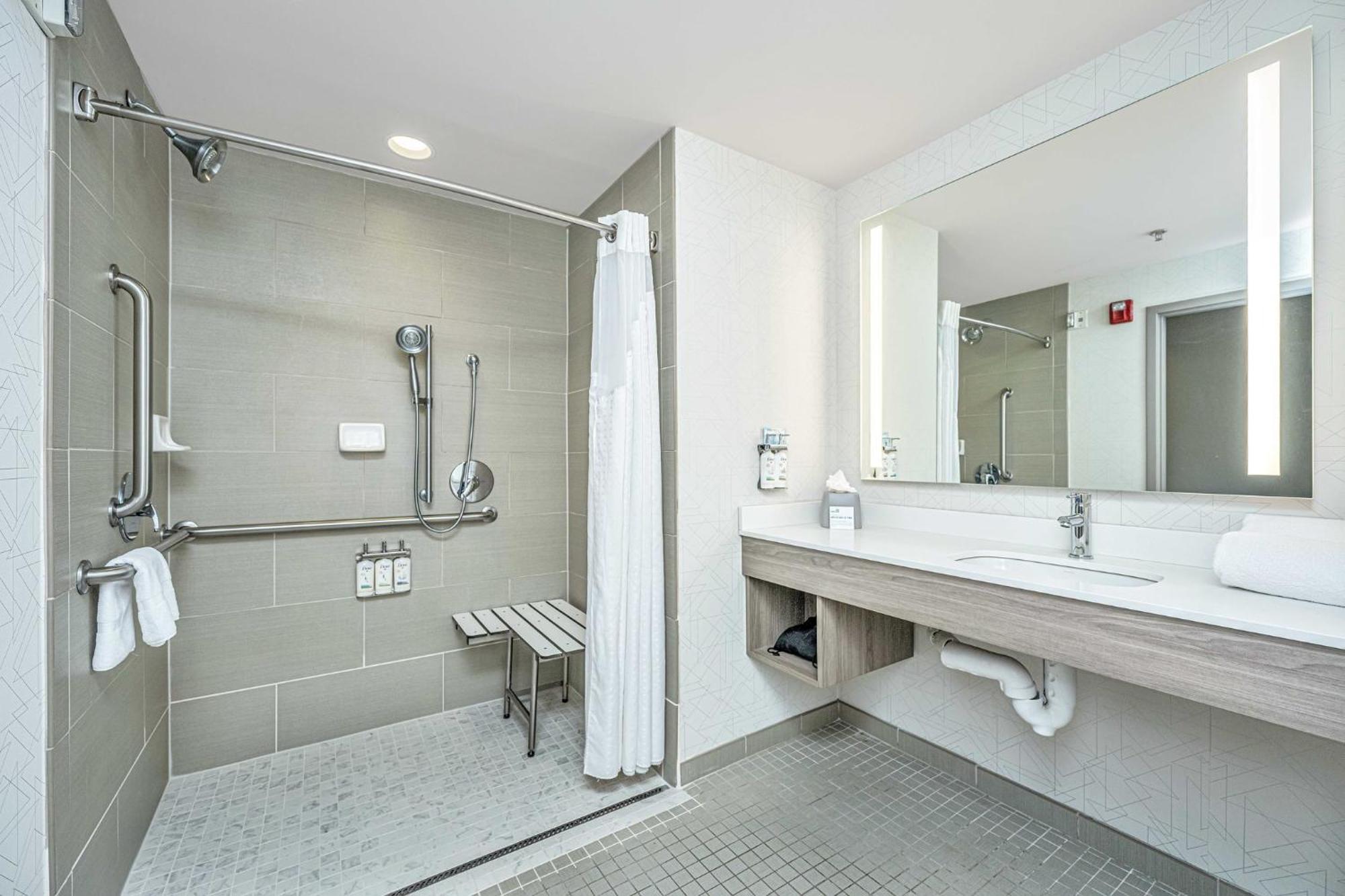 Holiday Inn Express & Suites Charleston Arpt-Conv Ctr Area By Ihg North Charleston Zewnętrze zdjęcie