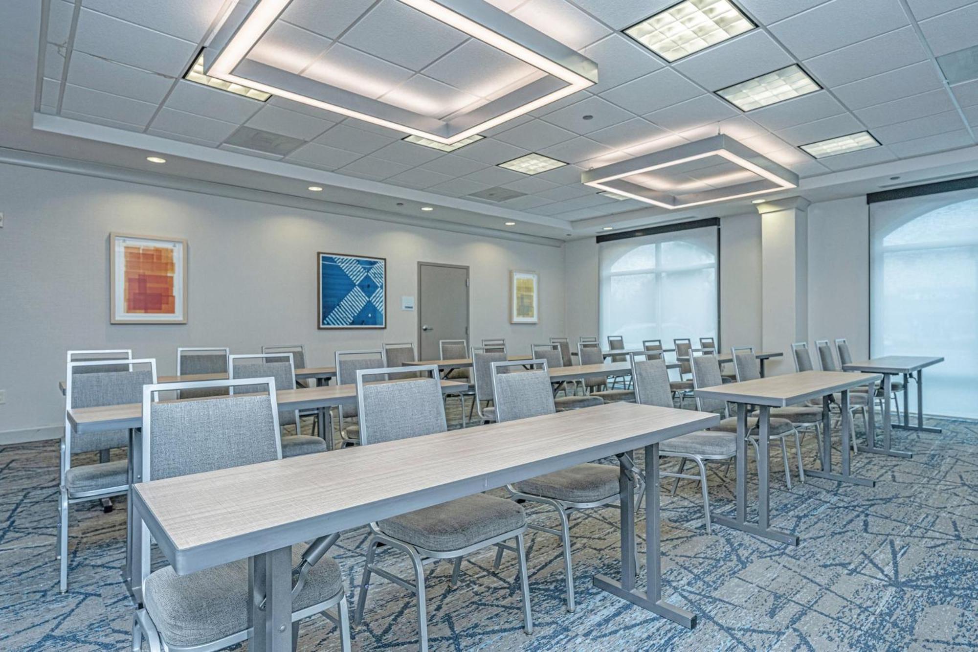 Holiday Inn Express & Suites Charleston Arpt-Conv Ctr Area By Ihg North Charleston Zewnętrze zdjęcie