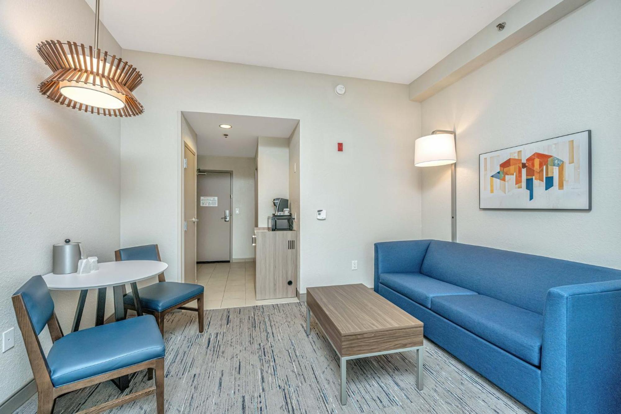 Holiday Inn Express & Suites Charleston Arpt-Conv Ctr Area By Ihg North Charleston Zewnętrze zdjęcie