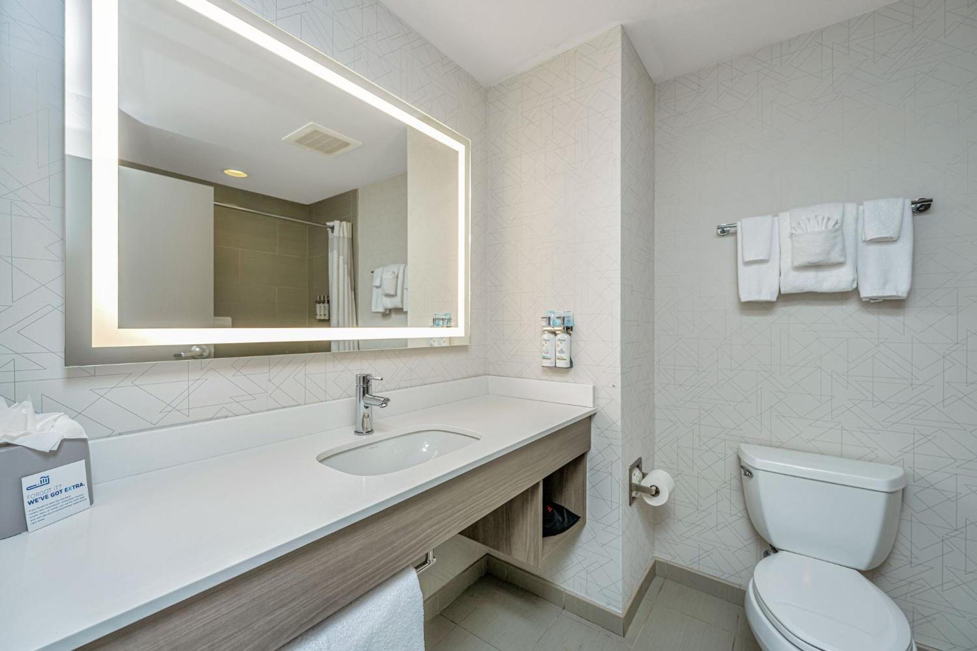 Holiday Inn Express & Suites Charleston Arpt-Conv Ctr Area By Ihg North Charleston Zewnętrze zdjęcie