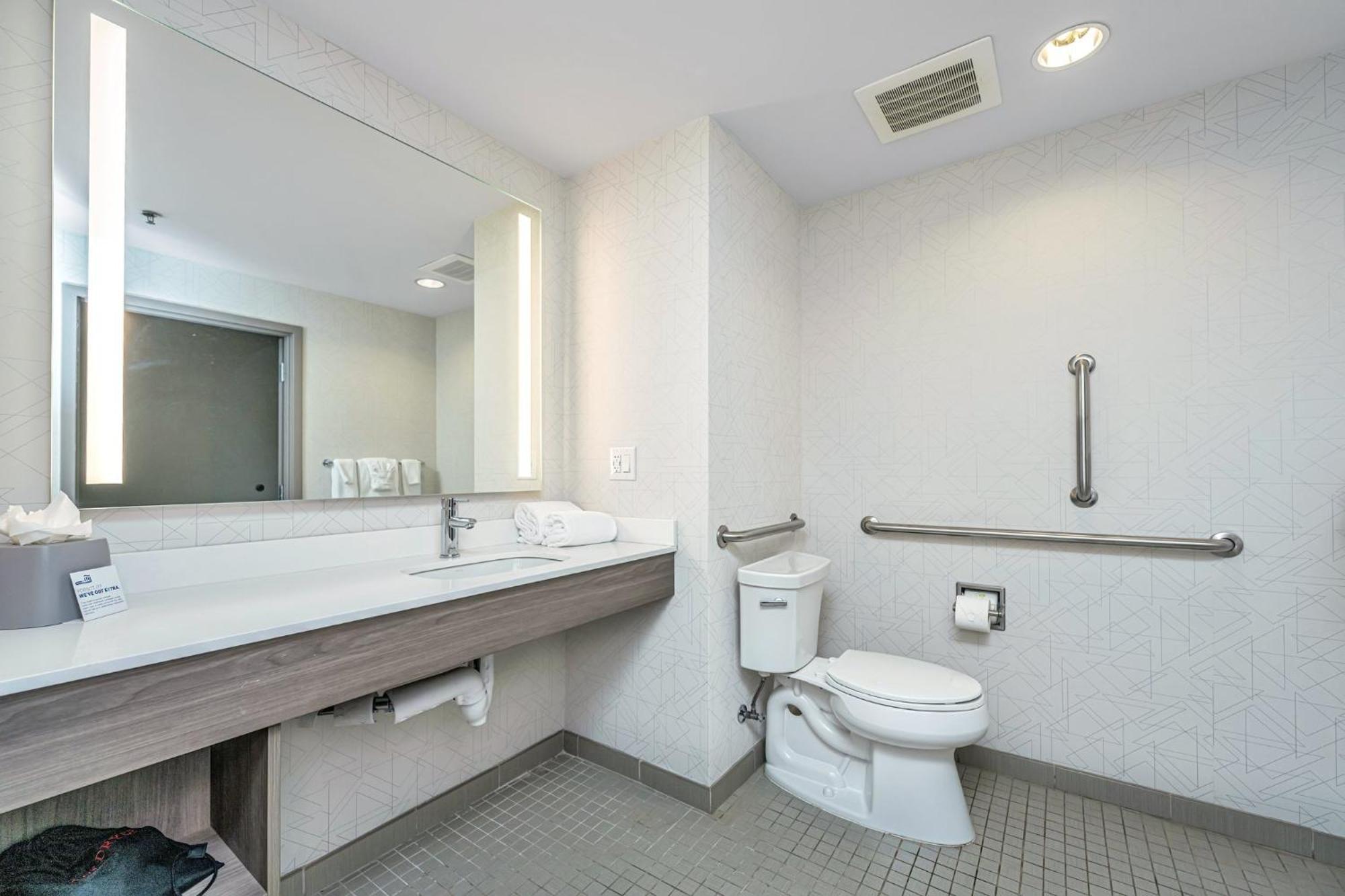 Holiday Inn Express & Suites Charleston Arpt-Conv Ctr Area By Ihg North Charleston Zewnętrze zdjęcie
