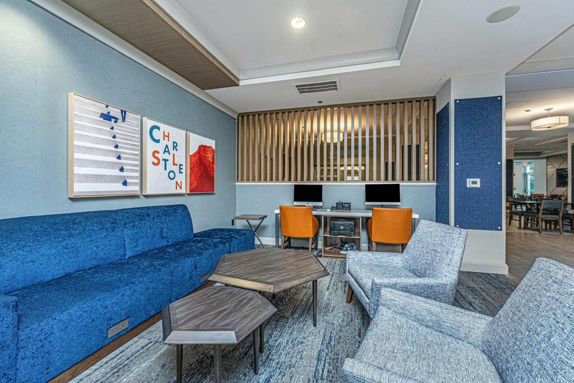 Holiday Inn Express & Suites Charleston Arpt-Conv Ctr Area By Ihg North Charleston Zewnętrze zdjęcie