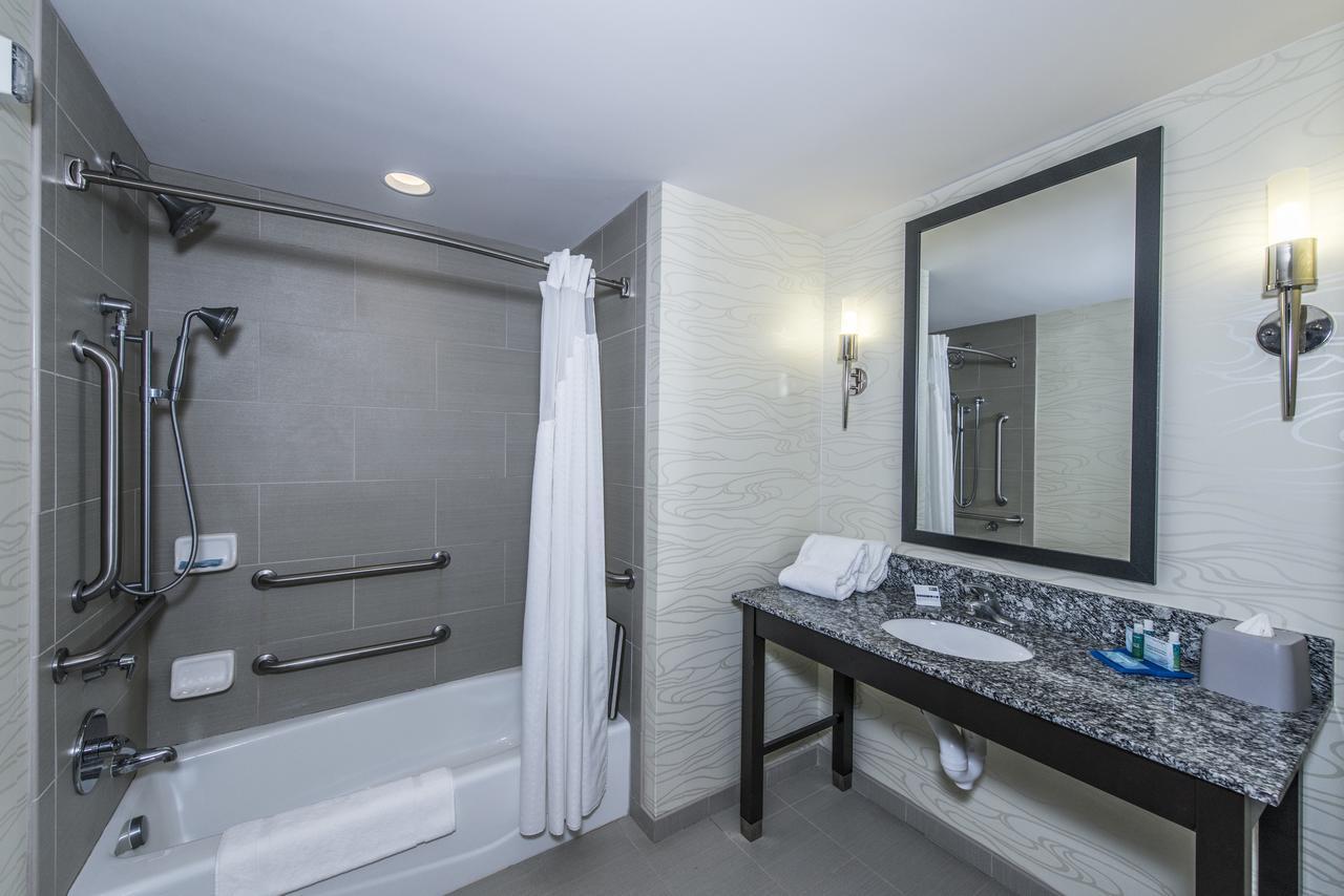 Holiday Inn Express & Suites Charleston Arpt-Conv Ctr Area By Ihg North Charleston Zewnętrze zdjęcie