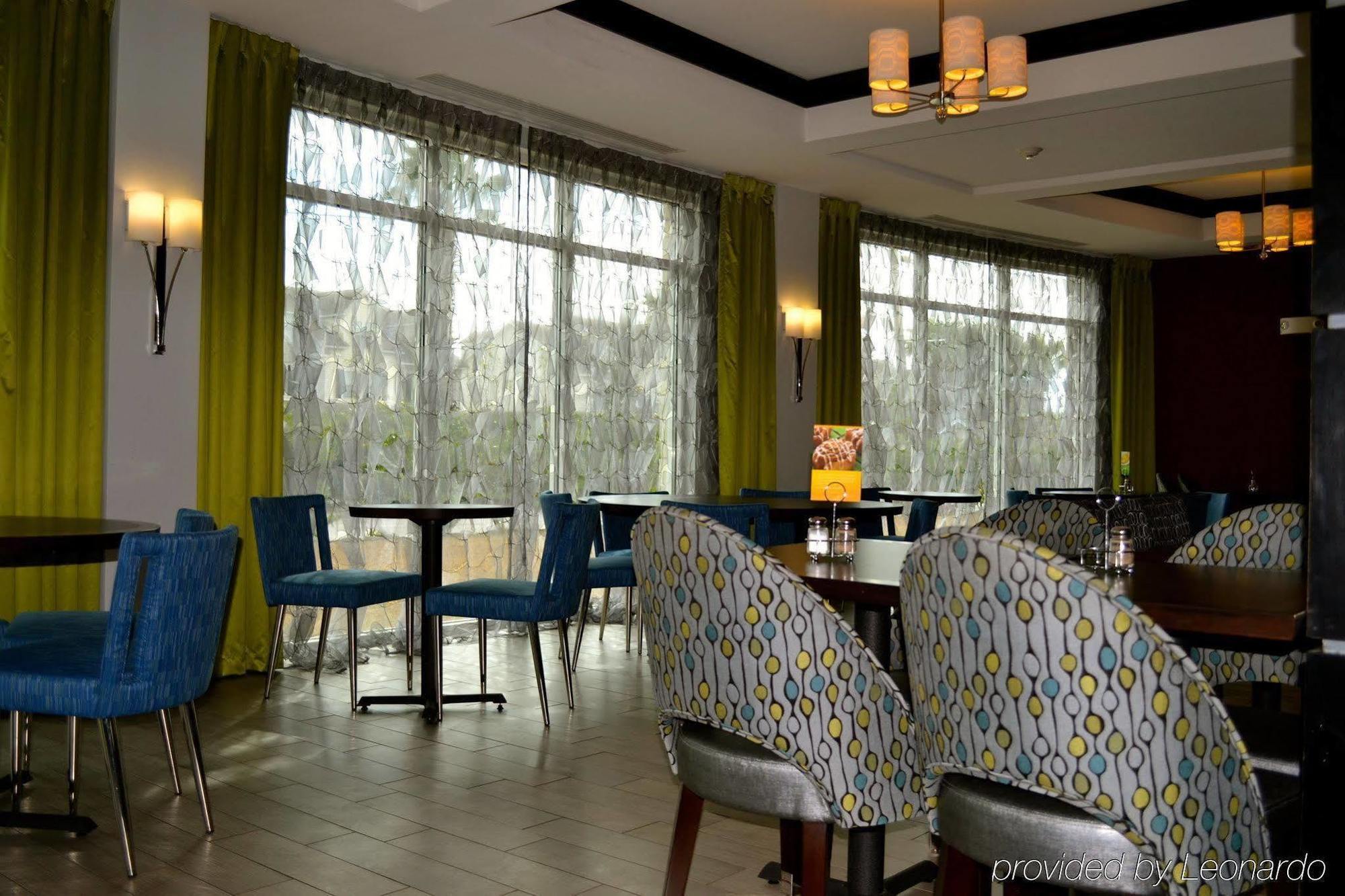 Holiday Inn Express & Suites Charleston Arpt-Conv Ctr Area By Ihg North Charleston Zewnętrze zdjęcie